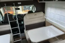 McLouis Glamys 222 matkaauto